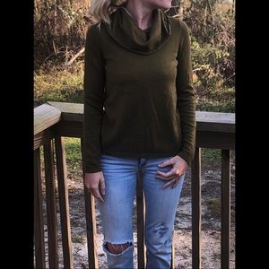 Ann Taylor Loft Sweater Green Size XS
